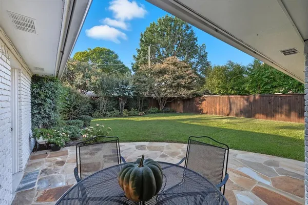 $449,000 | 1000 Bert Drive, Arlington, TX 76012