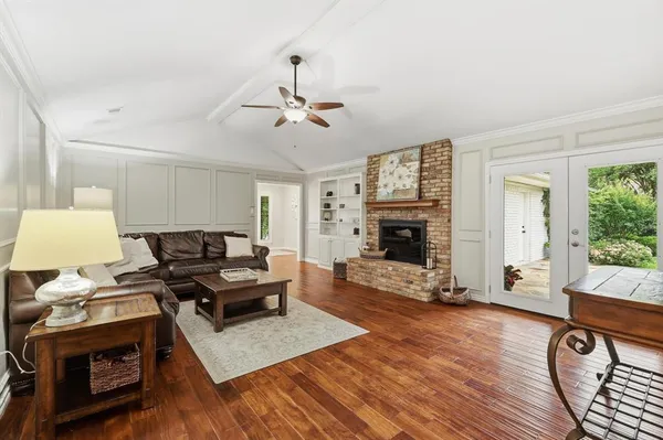 $449,000 | 1000 Bert Drive, Arlington, TX 76012