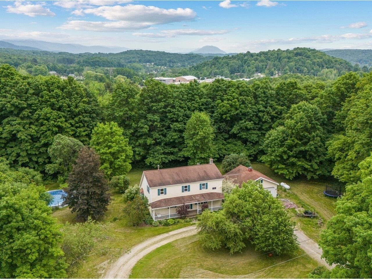 426 Place Road West Hinesburg, VT 05461 - Photo 1 of 40 Gallery Image 1