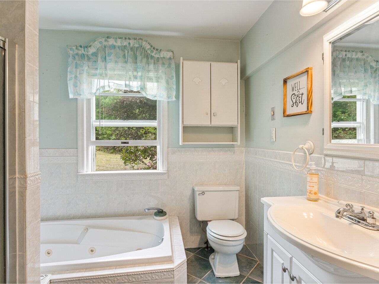426 Place Road West Hinesburg, VT 05461 - Photo 9 of 40 Gallery Image 9