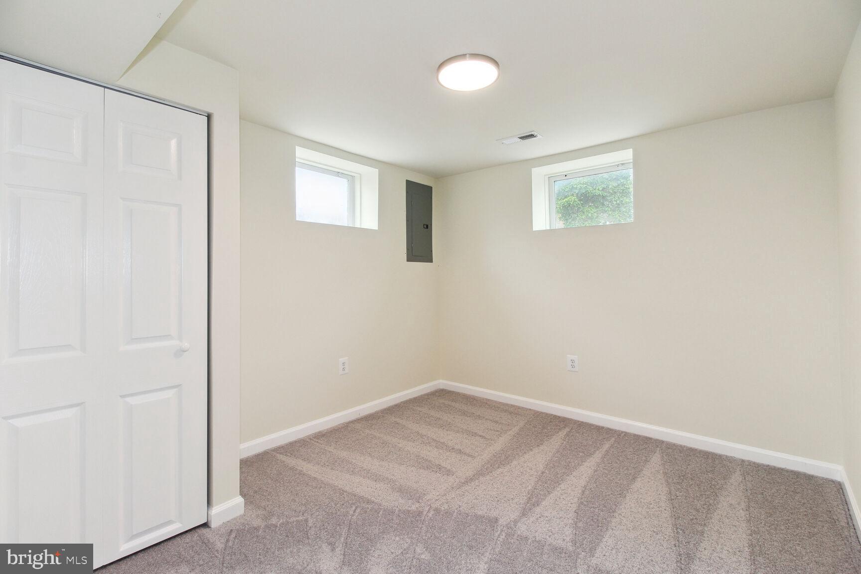 6927 Decatur Place Hyattsville, MD 20784 - Photo 12 of 20 Gallery Image 12