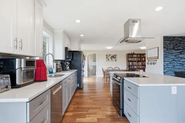 $700,000 | 4724 Price Road, Unit B, Clayton, WA 99110