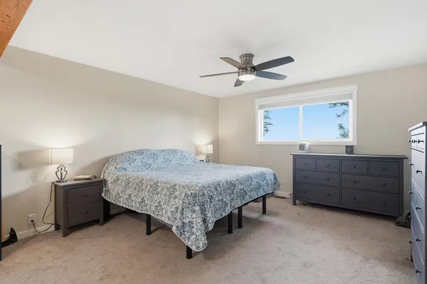 $700,000 | 4724 Price Road, Unit B, Clayton, WA 99110