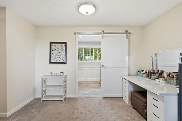 $700,000 | 4724 Price Road, Unit B, Clayton, WA 99110