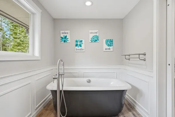 $700,000 | 4724 Price Road, Unit B, Clayton, WA 99110