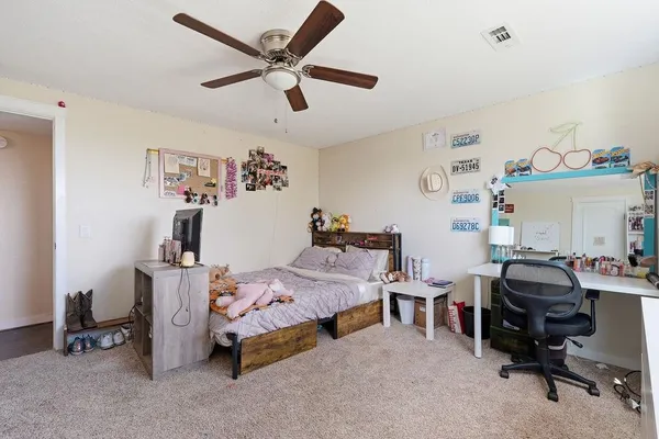 $700,000 | 4724 Price Road, Unit B, Clayton, WA 99110