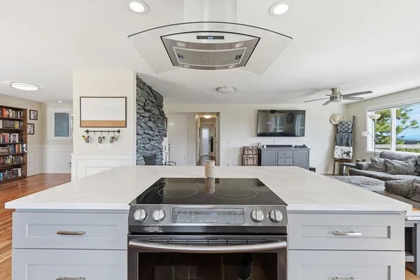 $700,000 | 4724 Price Road, Unit B, Clayton, WA 99110