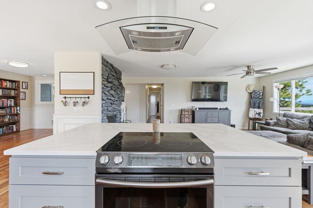 4724 Price Road, Unit B Clayton, WA 99110 - Photo 9 of 49