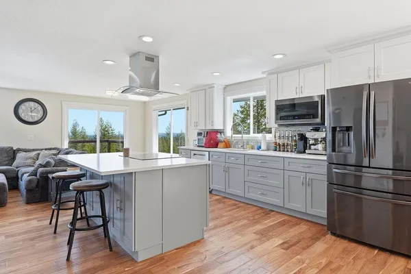 $700,000 | 4724 Price Road, Unit B, Clayton, WA 99110