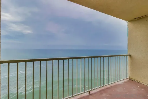 $4,595 | 4909 Orchard Avenue, Unit 302, San Diego, CA 92107