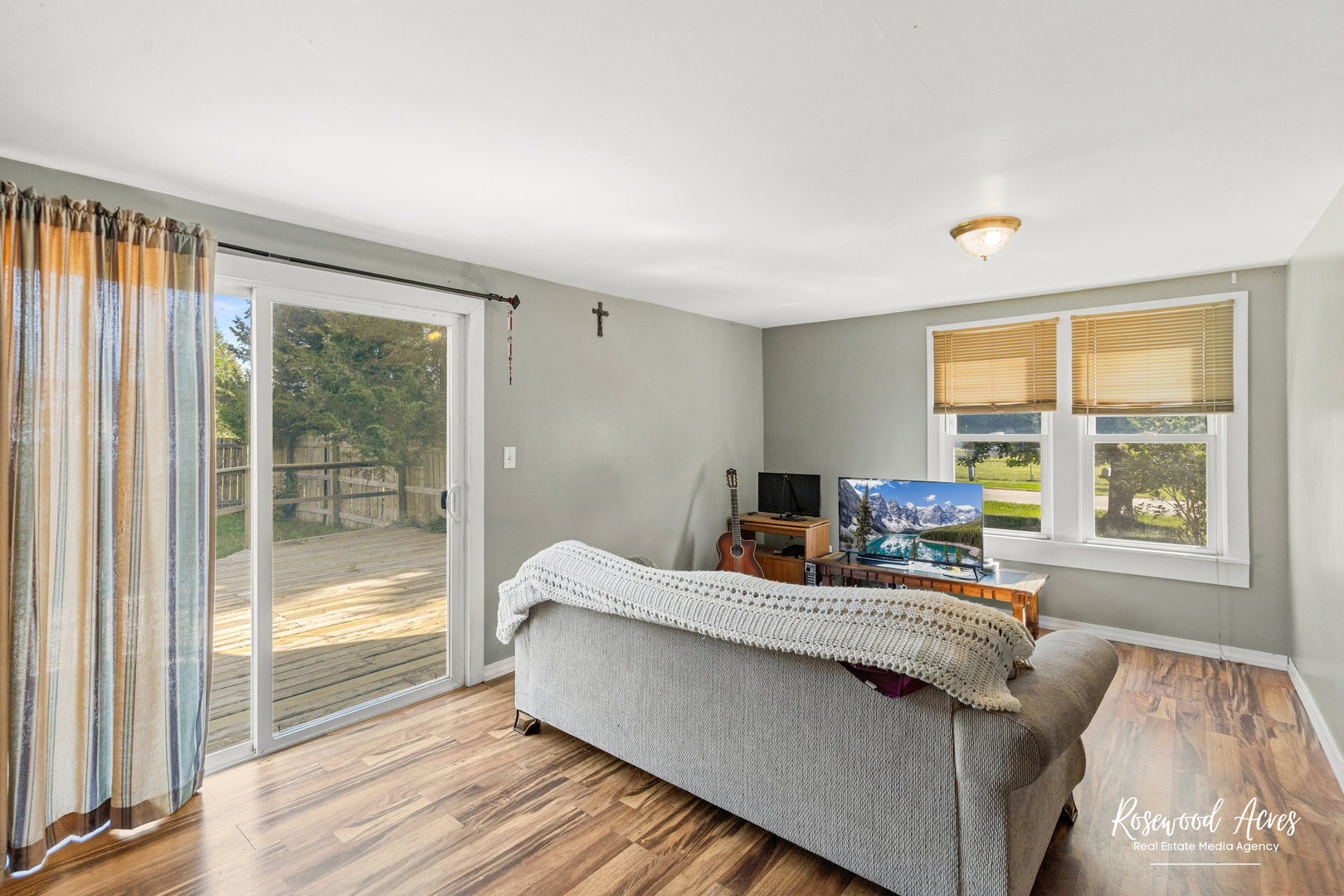 3115 East 1942nd Road Ottawa, IL 61350 - Photo 6 of 16 a bedroom with a bed and wooden floor