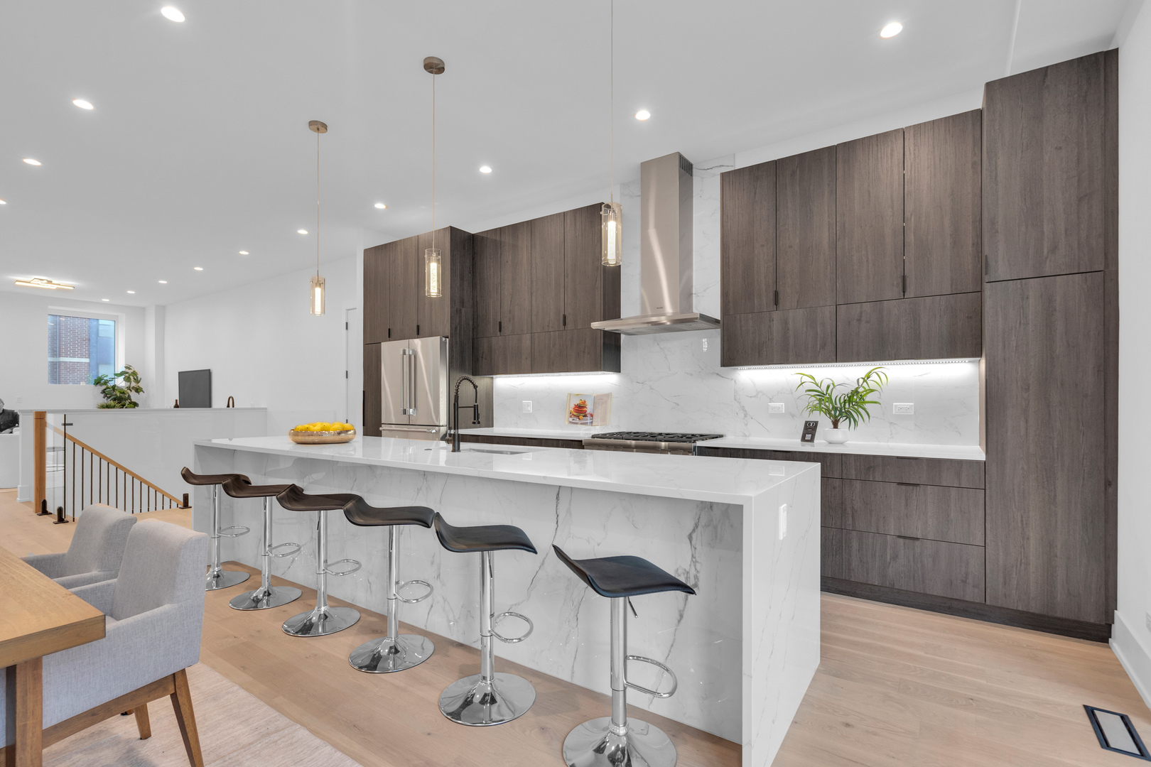 505 West Elm Street, Unit 5 Chicago, IL 60610 - Photo 8 of 22