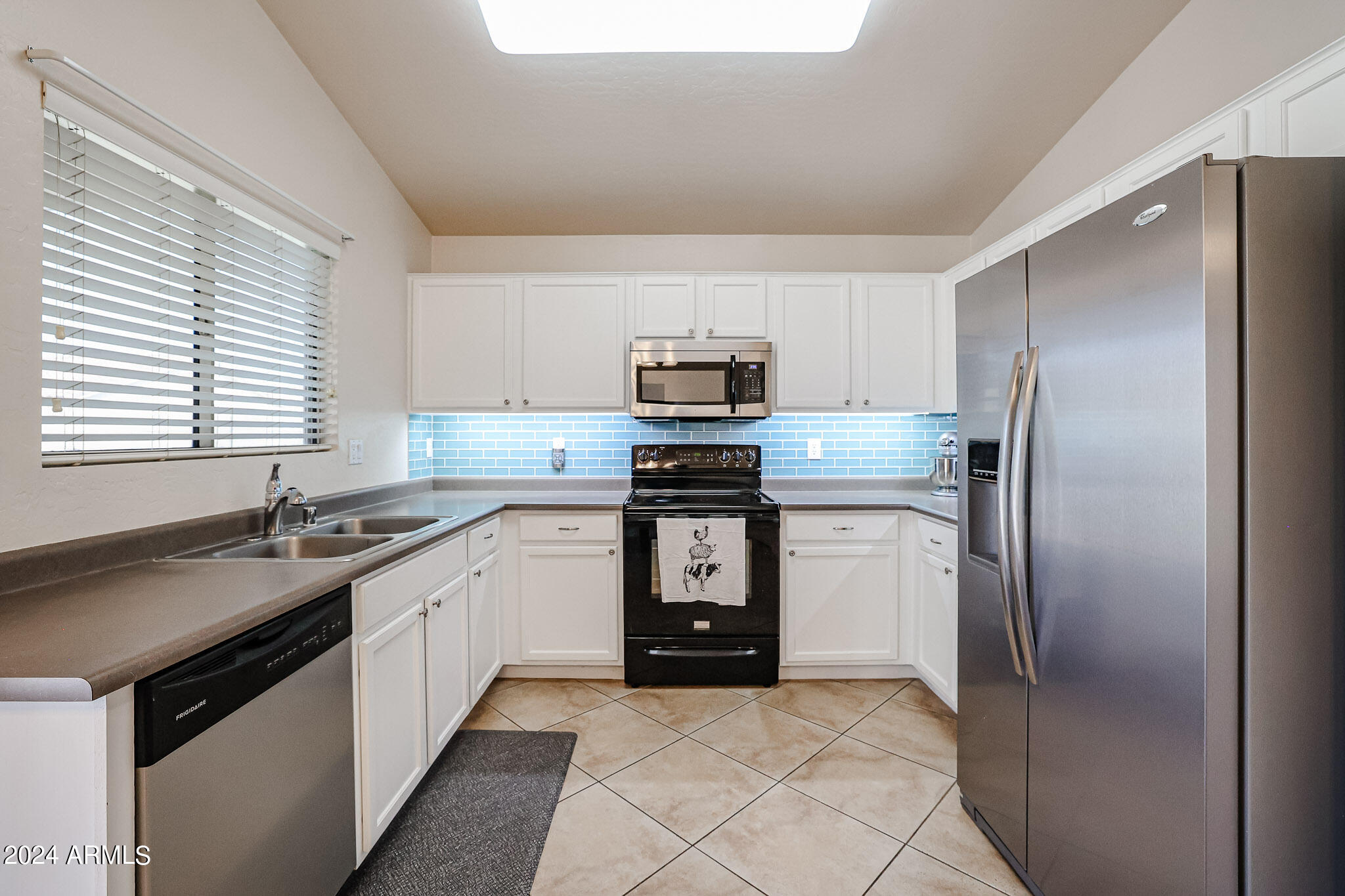 14852 West Calavar Road Surprise, AZ 85379 - Photo 11 of 35 B (8)