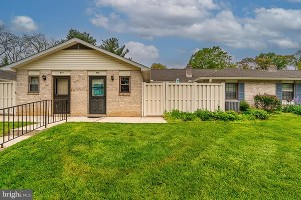 $210,000 | 418 Valleybrook Drive, Lancaster, PA 17601