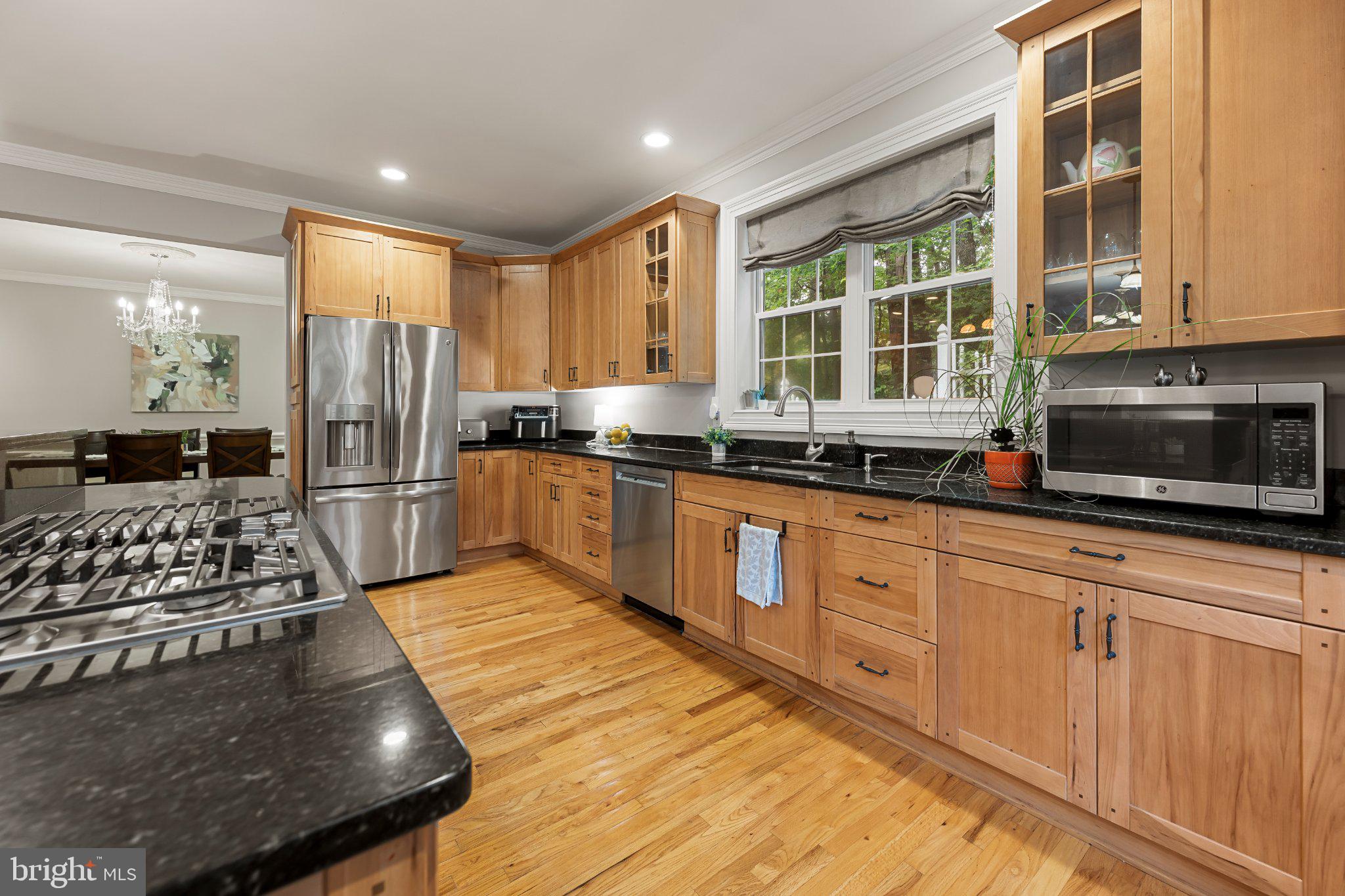 7203 Calamo Street Springfield, VA 22150 - Photo 17 of 58 Stainless Steel Appliances