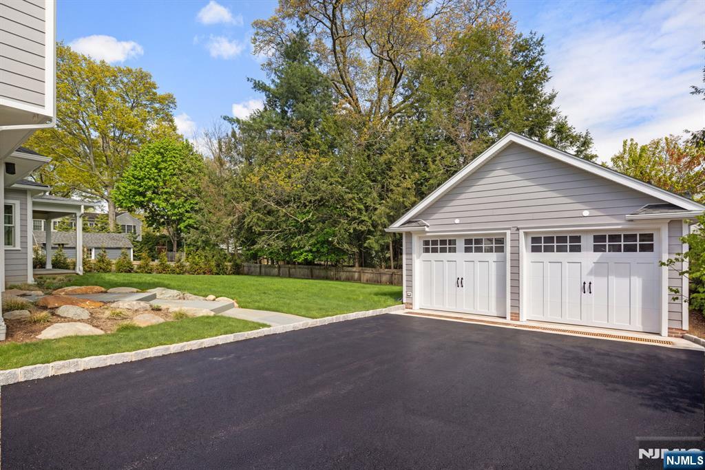 501 Sterling Place Ridgewood, NJ 07450 - Photo 26 of 27