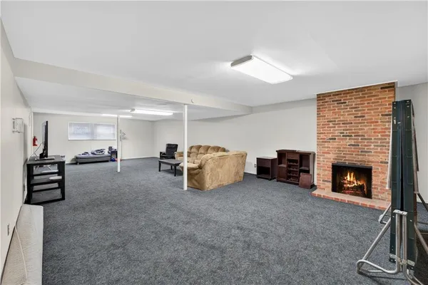 $180,000 | 4430 Jarboe Street, Unit 6, Kansas City, MO 64111