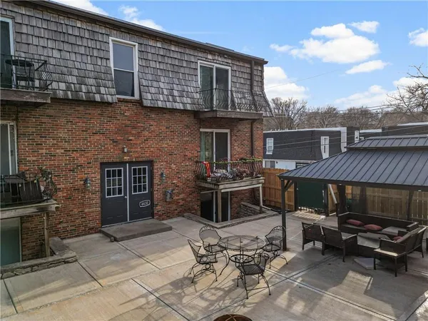 $180,000 | 4430 Jarboe Street, Unit 6, Kansas City, MO 64111