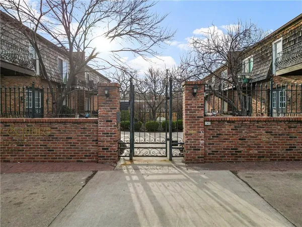 $180,000 | 4430 Jarboe Street, Unit 6, Kansas City, MO 64111