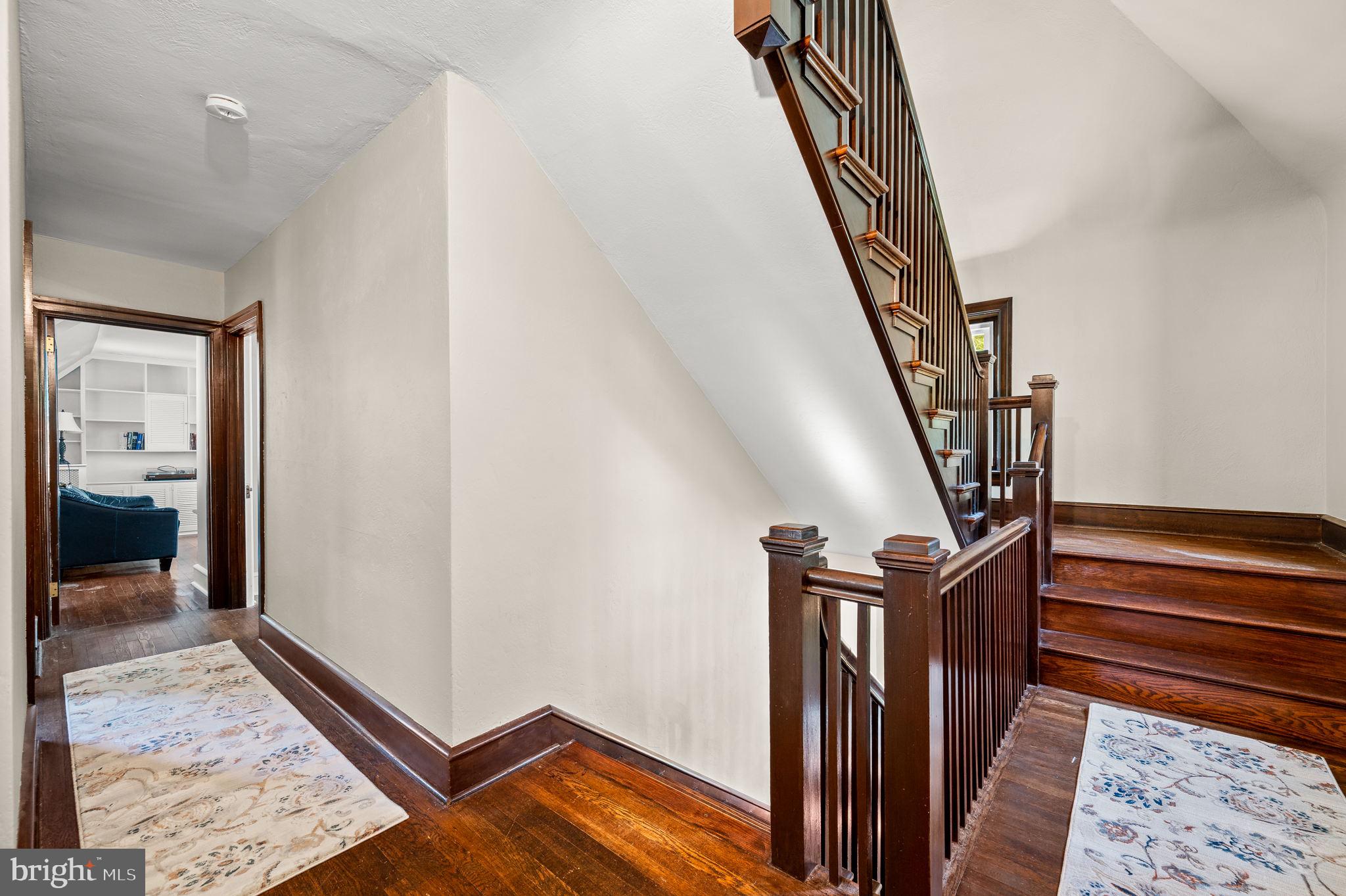 385 Penn Road Wynnewood, PA 19096 - Photo 23 of 41 2nd floor land and hall