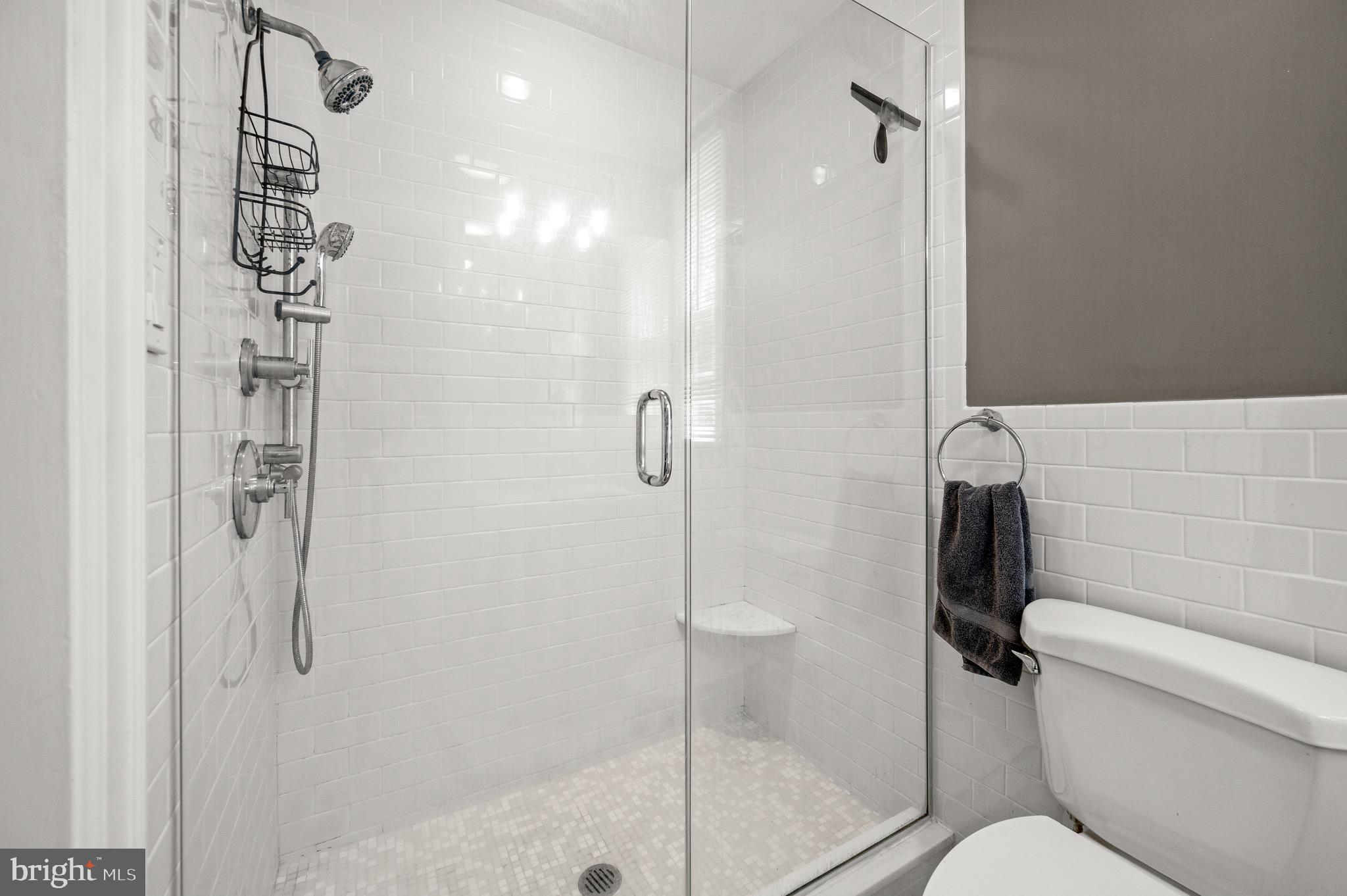 385 Penn Road Wynnewood, PA 19096 - Photo 29 of 41 en suite bath
