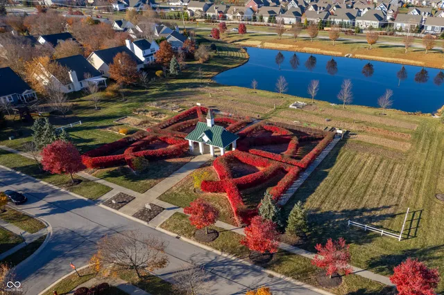 $309,300 | 1204 Middlebury Drive, Westfield, IN 46074