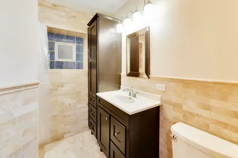 $725,000 | 3427 South Emerald Avenue, Chicago, IL 60616
