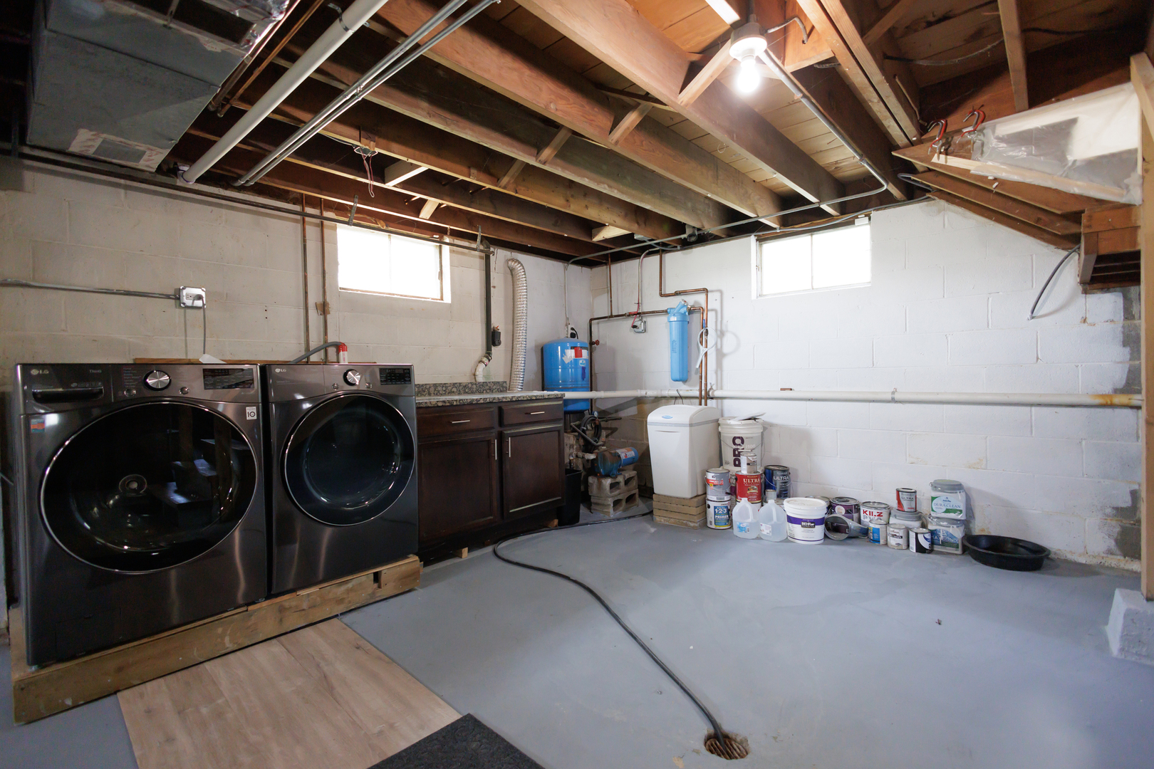 855 East 5000S Road Kankakee, IL 60901 - Photo 34 of 48 a utility room with lots of lots of appliances