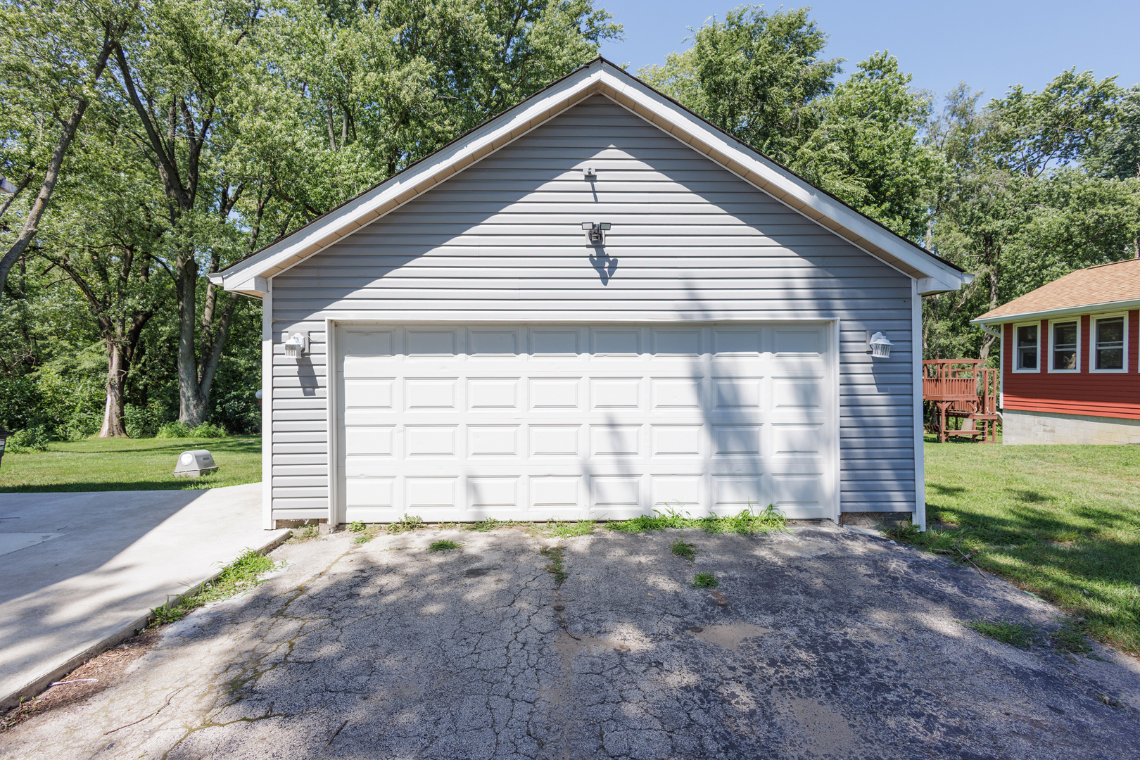 855 East 5000S Road Kankakee, IL 60901 - Photo 40 of 48 a view of a house with a yard