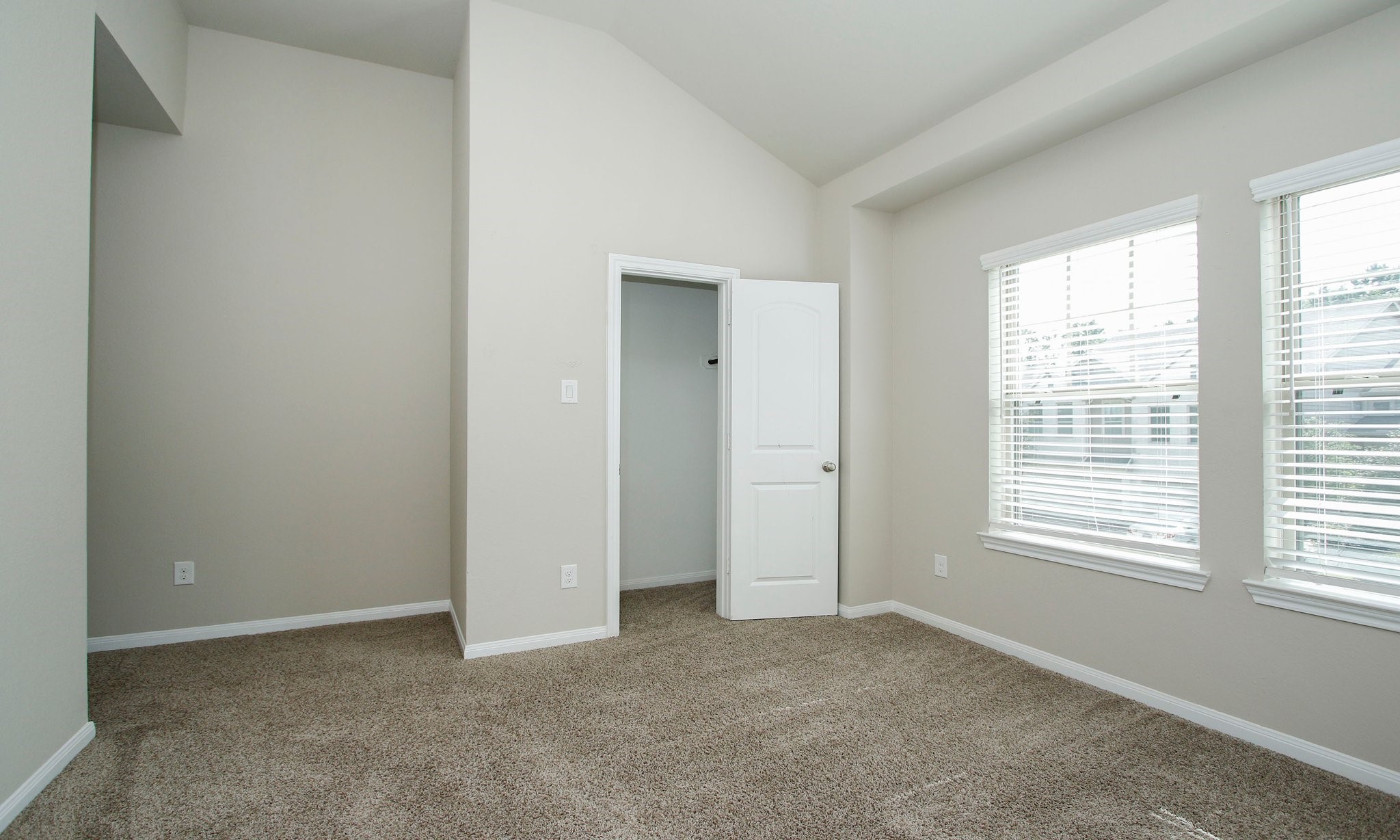 239 Biltmore Loop Montgomery, TX 77316 - Photo 33 of 40