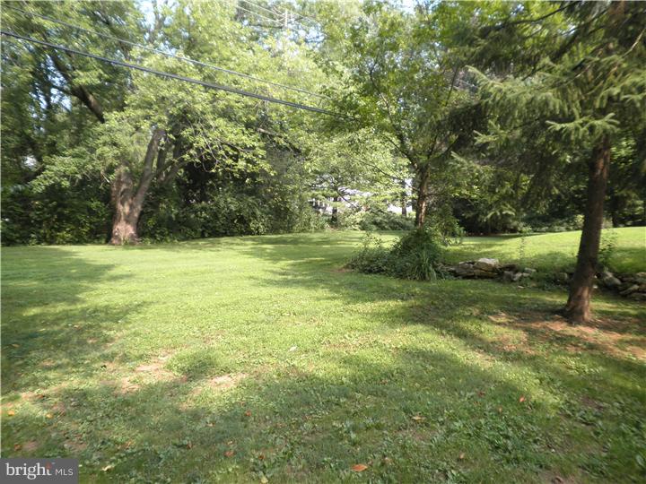 605 Colonel Dewees Road Wayne, PA 19087 - Photo 15 of 16 Exterior Back