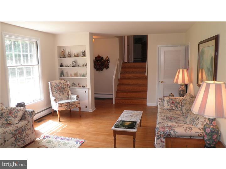 605 Colonel Dewees Road Wayne, PA 19087 - Photo 8 of 16 Living Room