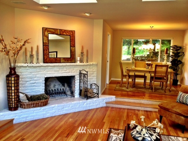 10406 226th Place Southwest Edmonds, WA 98020 - Photo 4 of 16 Gallery Image 4