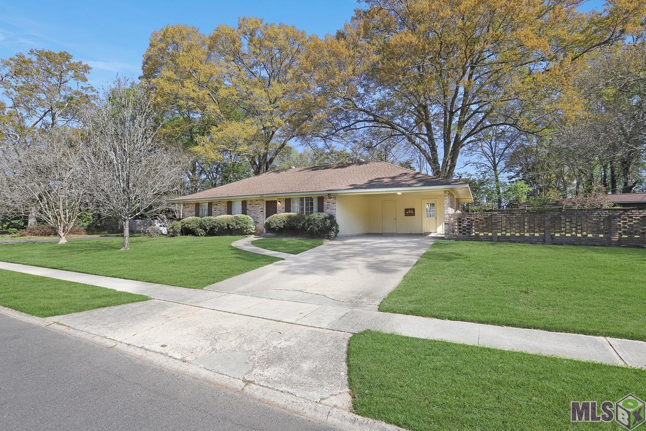 7005 Whitlow Drive Baton Rouge, LA 70808 - Photo 1 of 21
