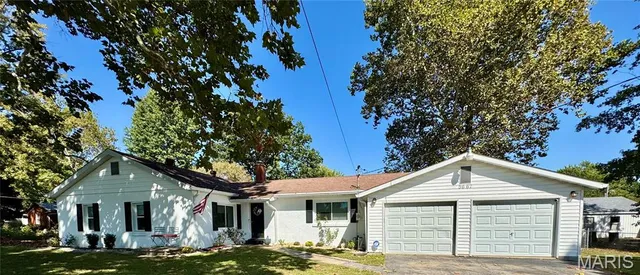 $225,000 | 5667 Humbert Road, Godfrey, IL 62035