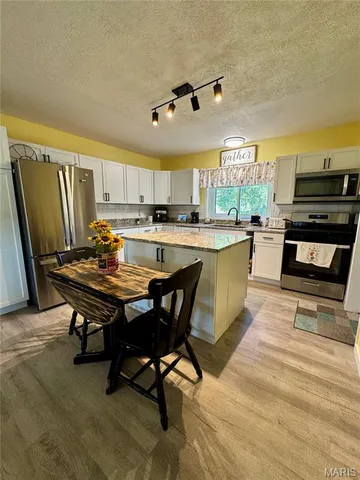 $225,000 | 5667 Humbert Road, Godfrey, IL 62035