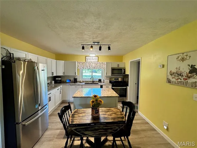 $225,000 | 5667 Humbert Road, Godfrey, IL 62035