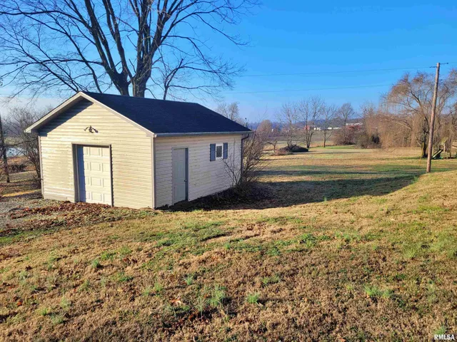 $239,900 | 42 County Line Road, Grand Chain, IL 62941