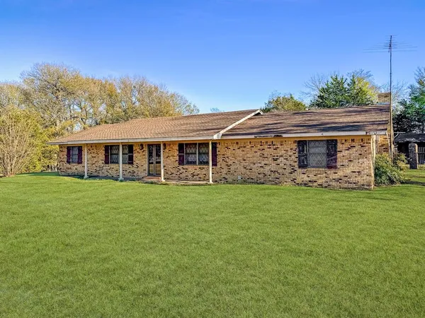 $450,000 | 15410 East State Highway, Kerens, TX 75144