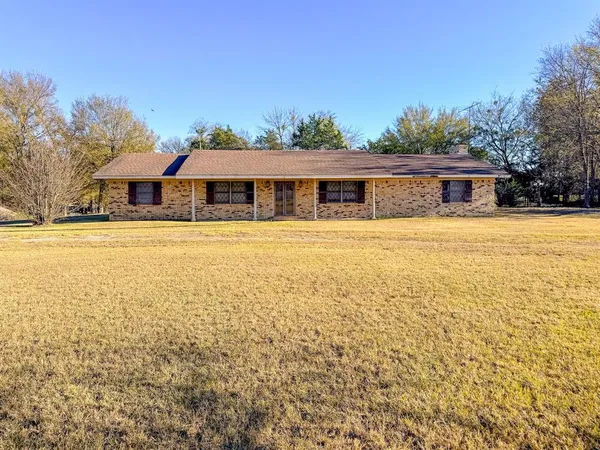 $469,900 | 15410 East State Highway, Kerens, TX 75144