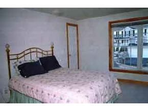198 Wellington Hill Road Manchester, NH 03104 - Photo 5 of 6 Gallery Image 5