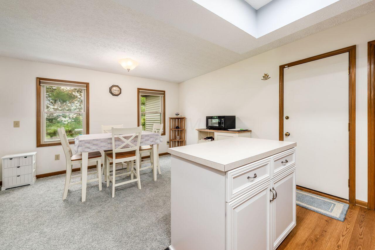 1525 Refugee Road Pickerington, OH 43147 - Photo 9 of 33 Kitchen and Dining Area