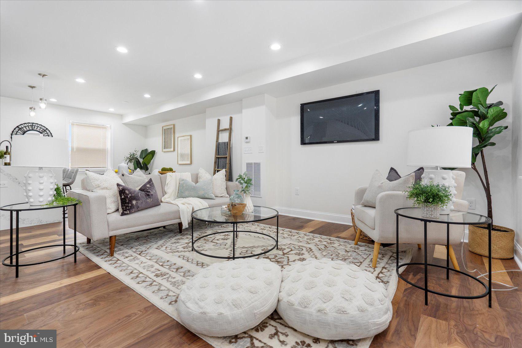 1012 Andover Road Baltimore, MD 21218 - Photo 2 of 44