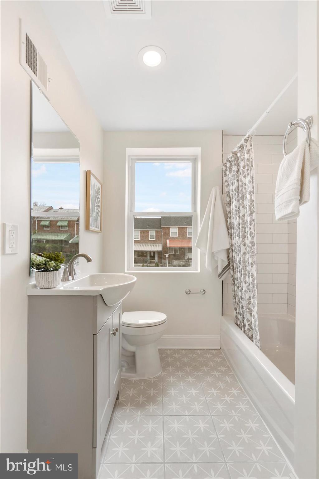 1012 Andover Road Baltimore, MD 21218 - Photo 27 of 44