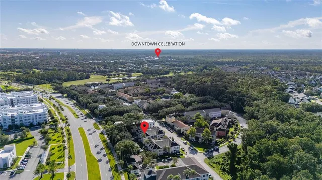 a view of a golf course with a area