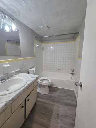 $950 | 708 Townside Road Southwest, Unit 2, Roanoke, VA 24014