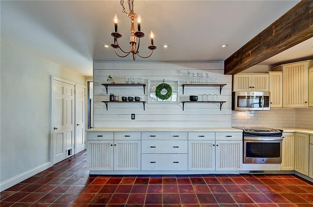 358 South Audubon Road Indianapolis, IN 46219 - Photo 10 of 30 Gallery Image 10