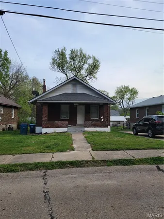 $1,400 | 222 Randolph Avenue, Ferguson, MO 63135