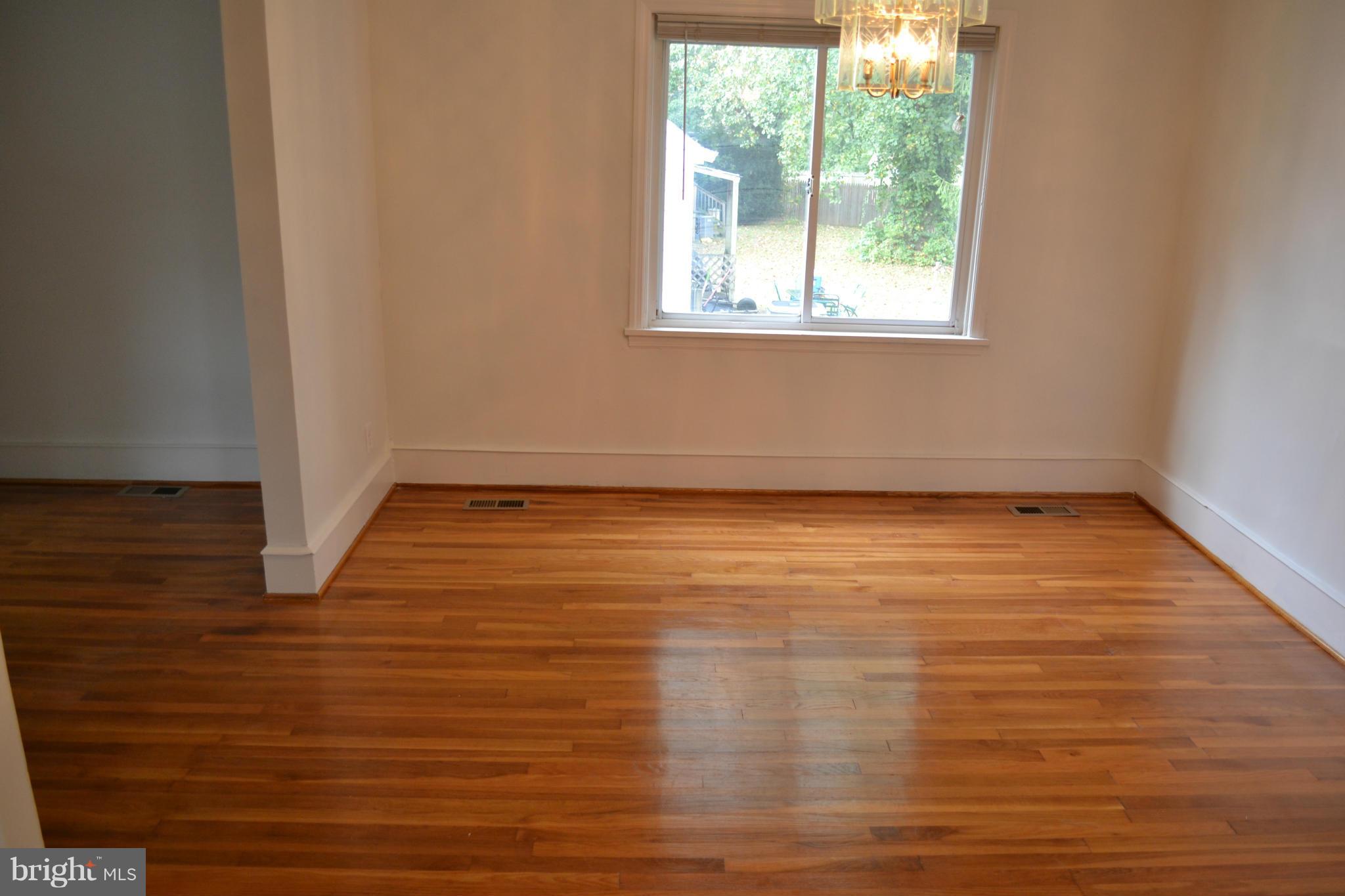 4108 Fordleigh Road Baltimore, MD 21215 - Photo 15 of 28 Dining Room