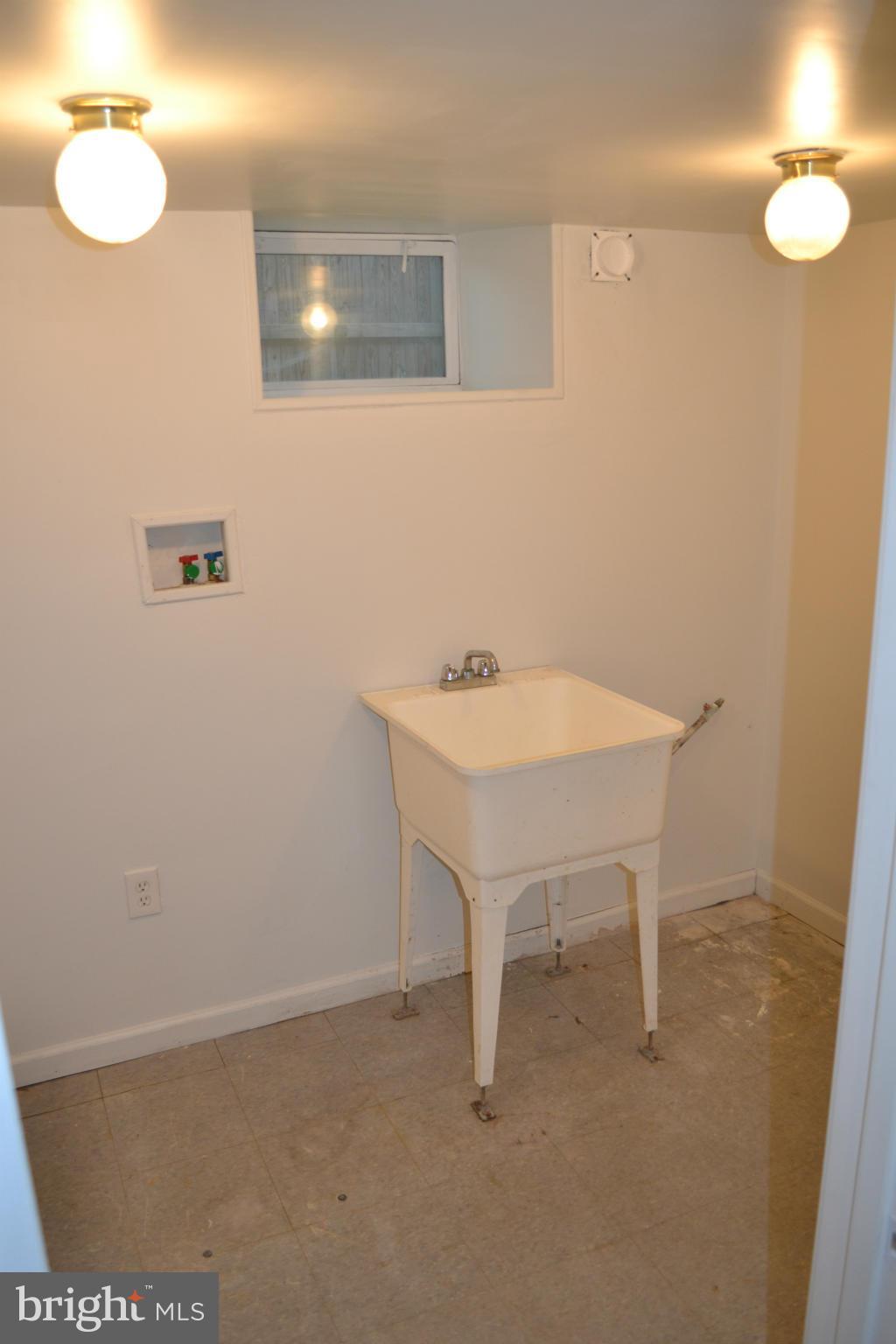 4108 Fordleigh Road Baltimore, MD 21215 - Photo 3 of 28 Basement